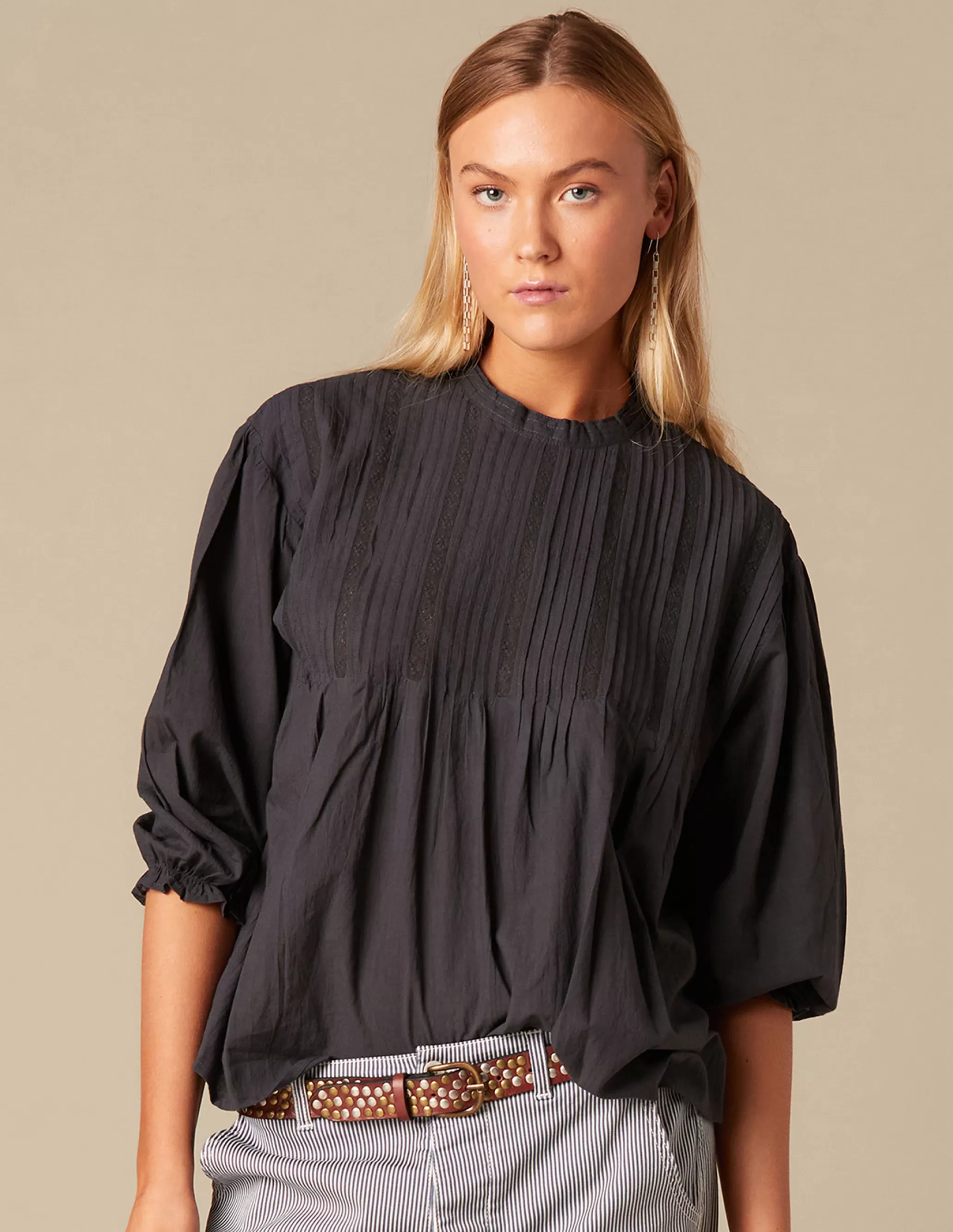 Nicoli ANTHRACITE LACE SHIRT< Shirts & Blouses