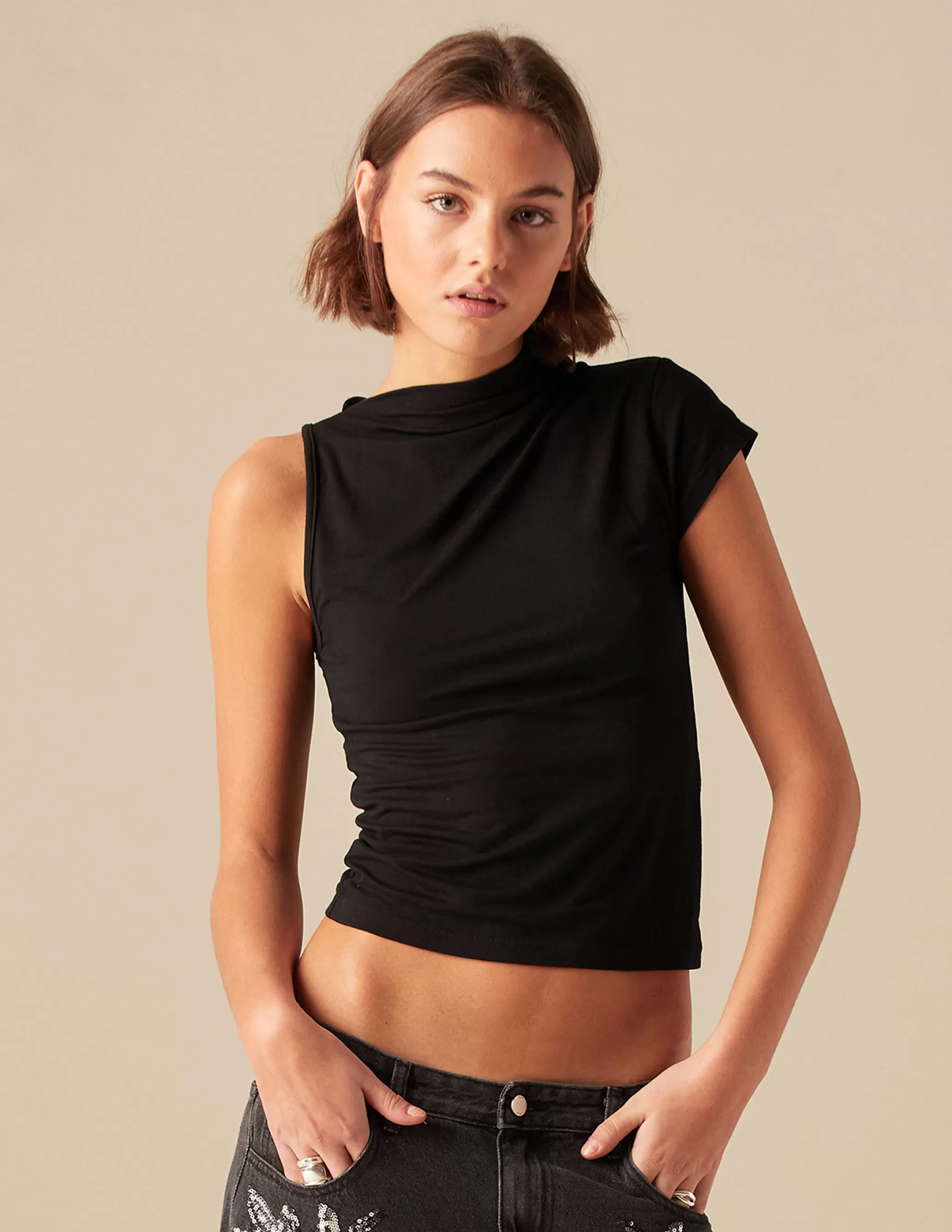 Nicoli BLACK ASYMMETRIC T-SHIRT< Tops | T-shirts