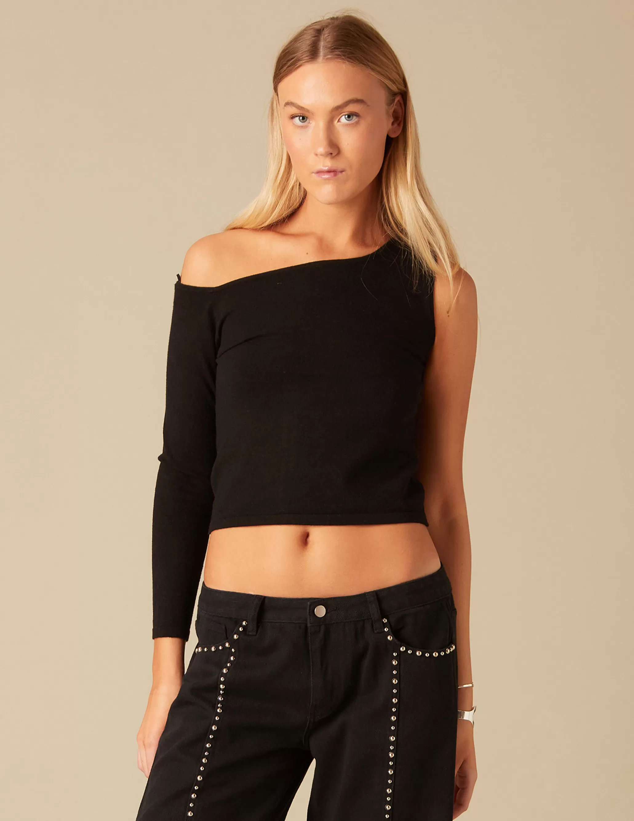 Nicoli BLACK KNIT TOP< Tops