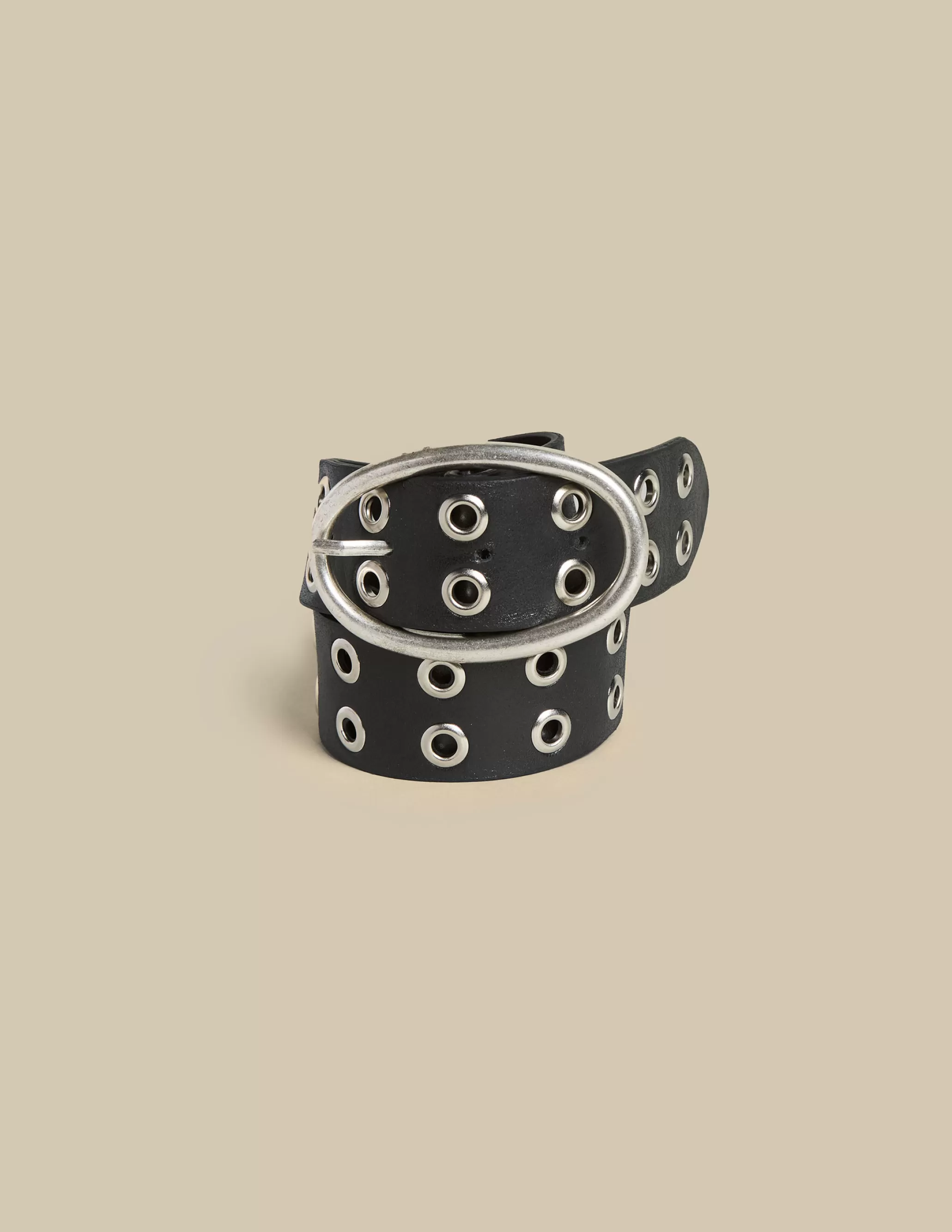 Nicoli Black N Belt Large Silver Studs< Belts