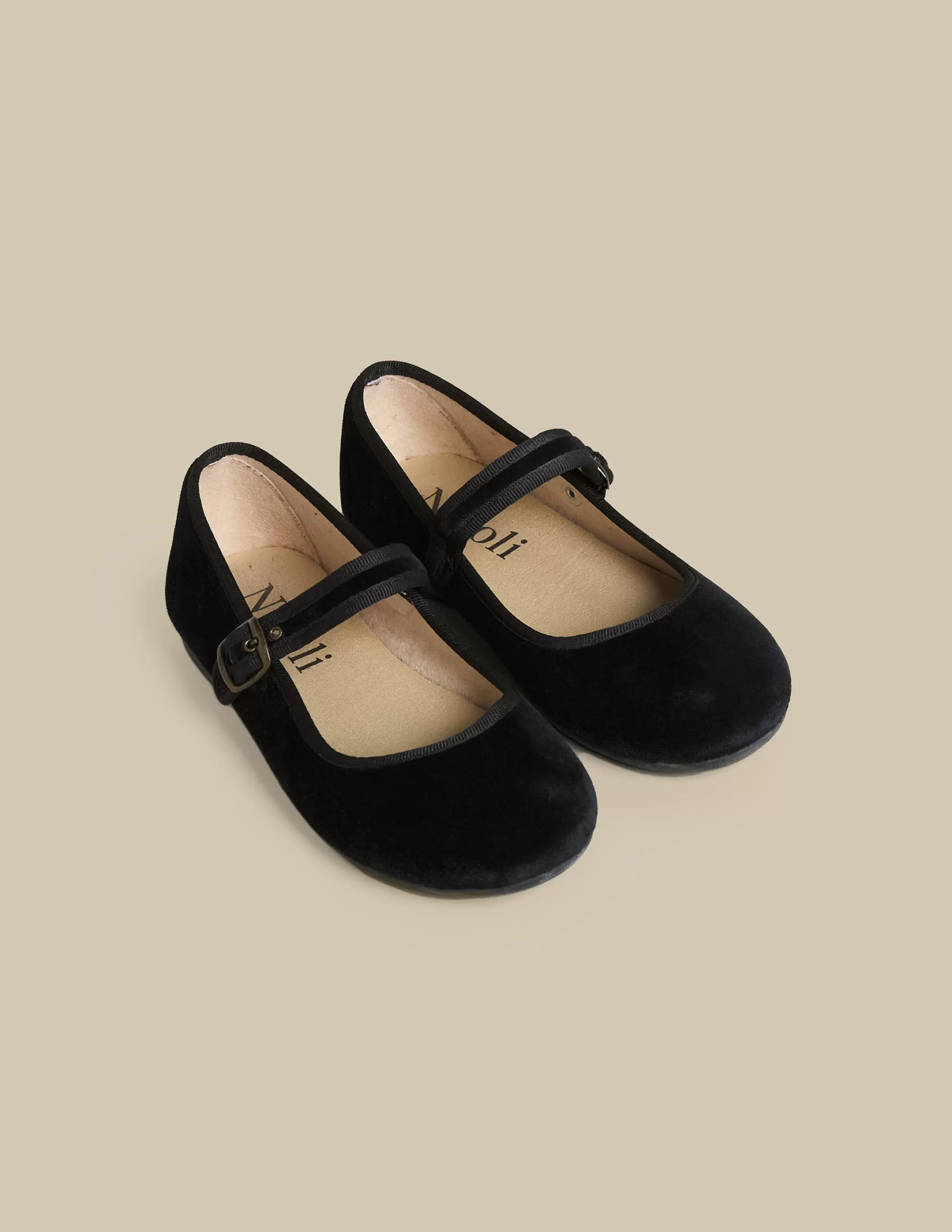 Nicoli BLACK VELVET CHINAS< Shoes