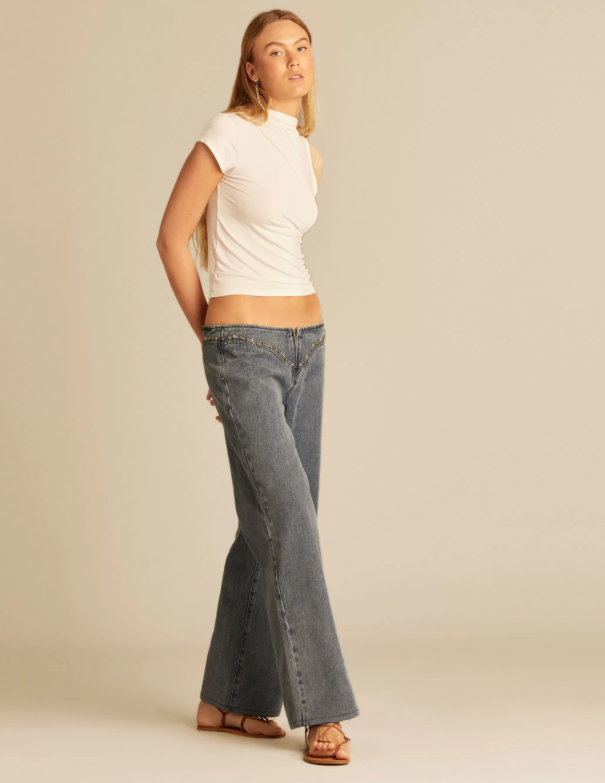 Nicoli BLUE STUDDED DENIM TROUSERS< Trousers | Denim