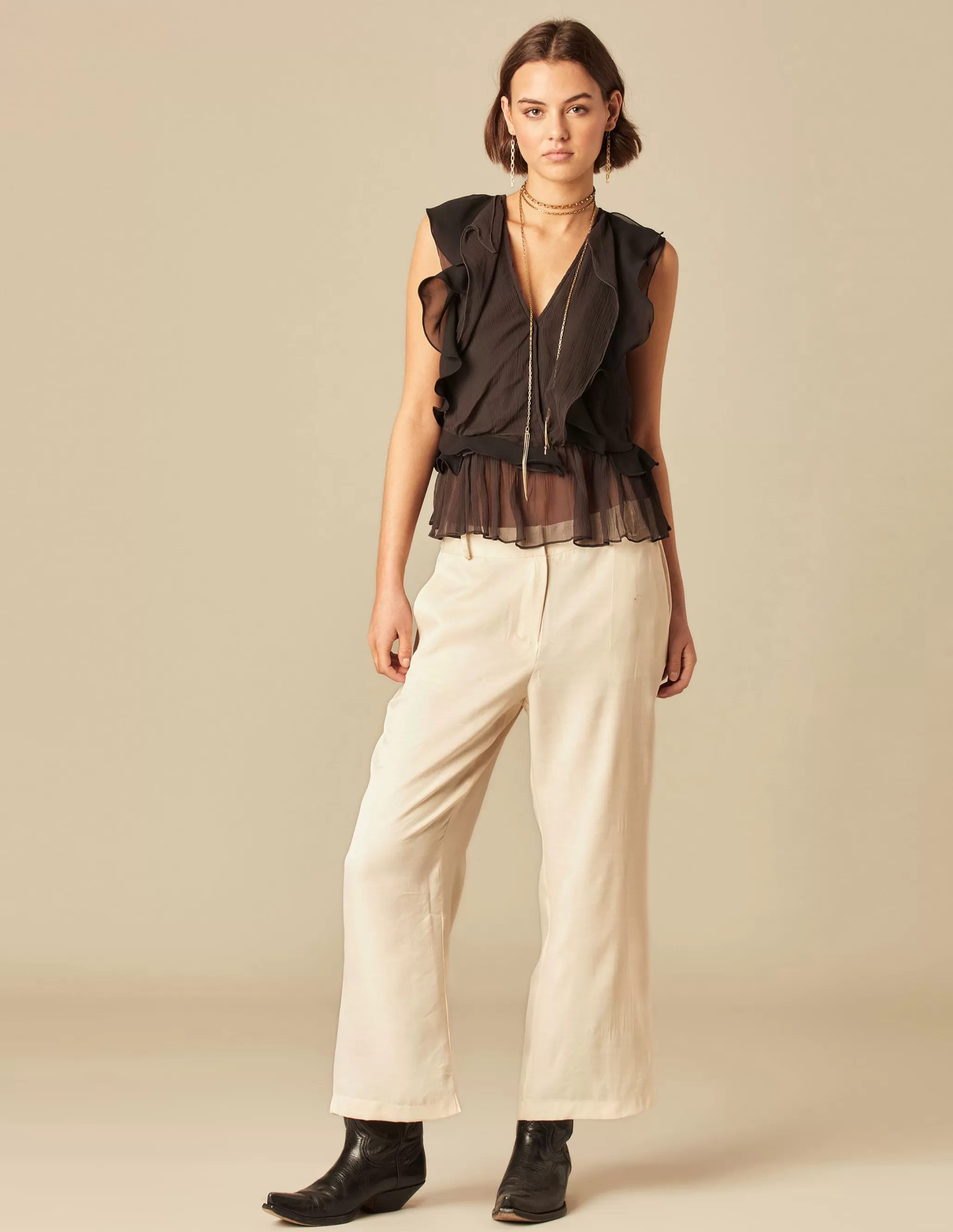 Nicoli Ecru Straight Trousers< Trousers