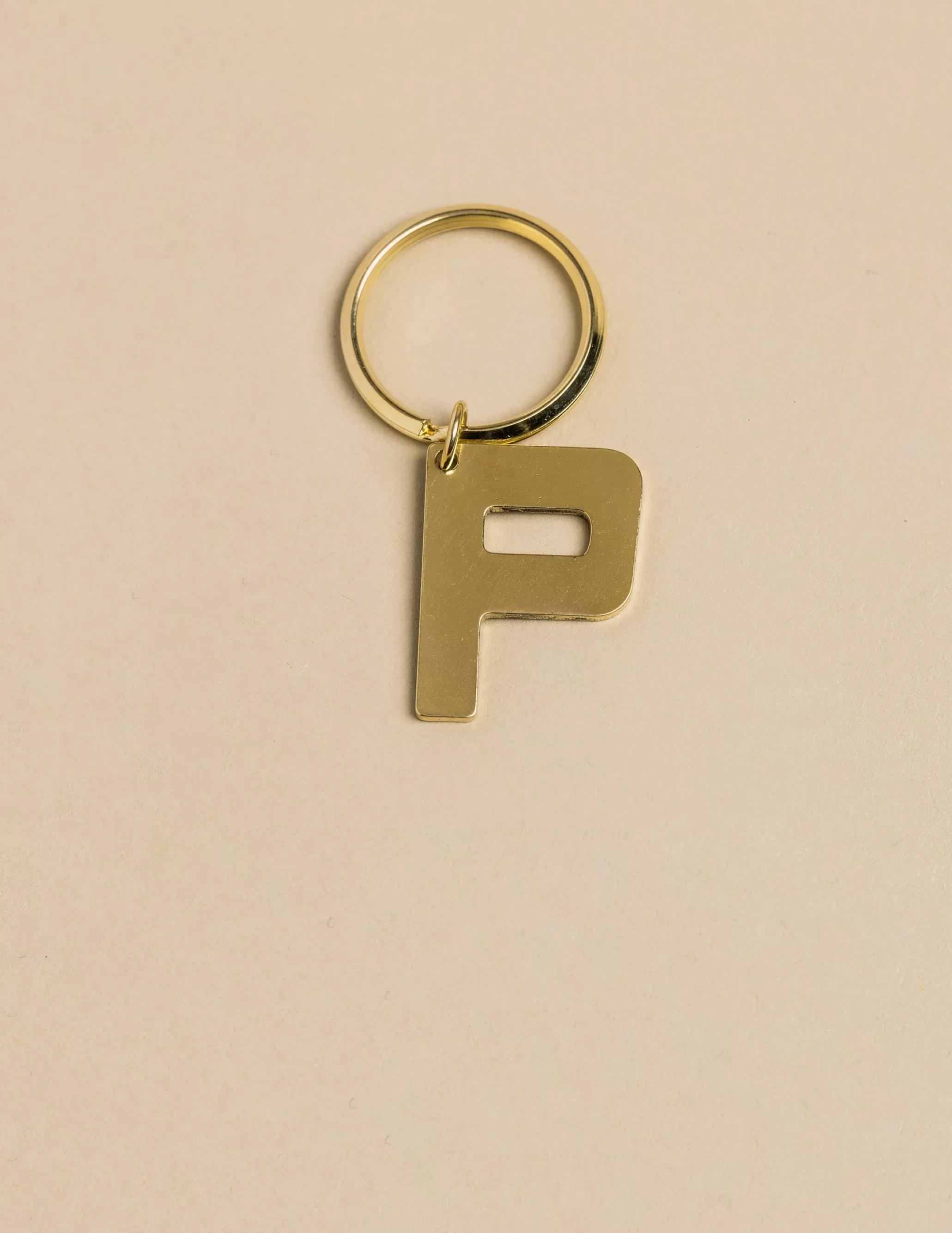 Nicoli GOLD "P" KEYCHAIN< Keychain | Keychain