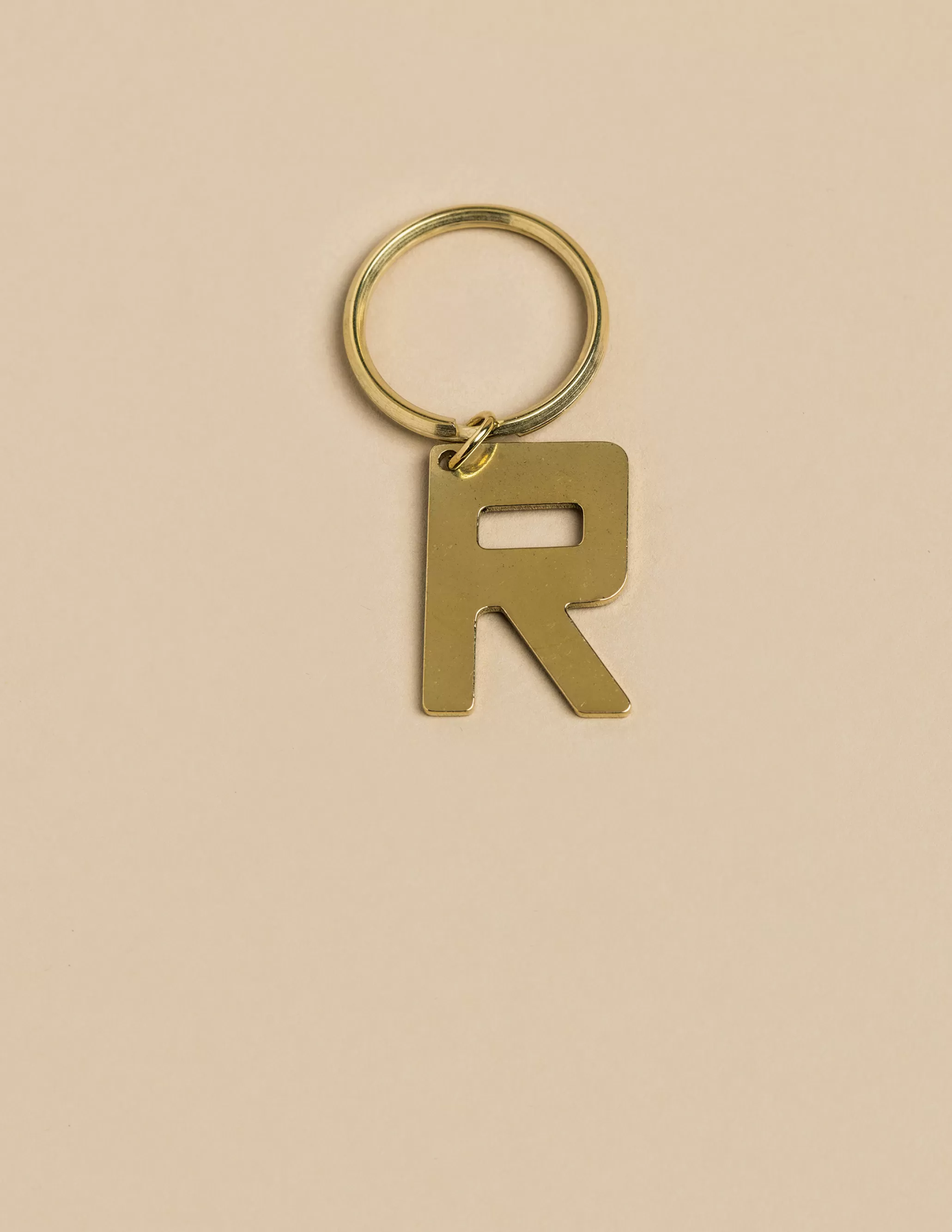 Nicoli GOLD "R" KEYCHAIN< Keychain | Keychain