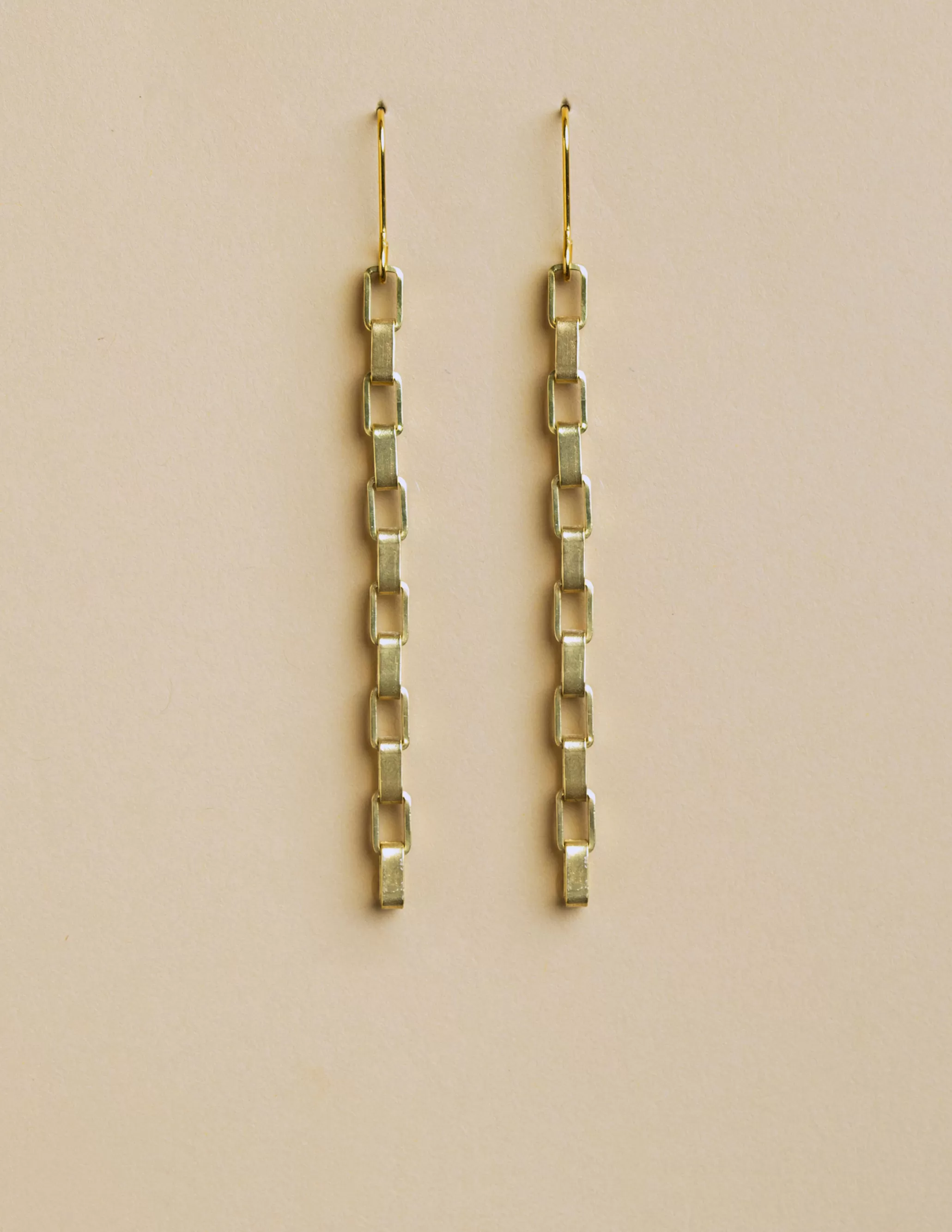 Nicoli GOLD RECTANGLE EARRINGS< Earrings