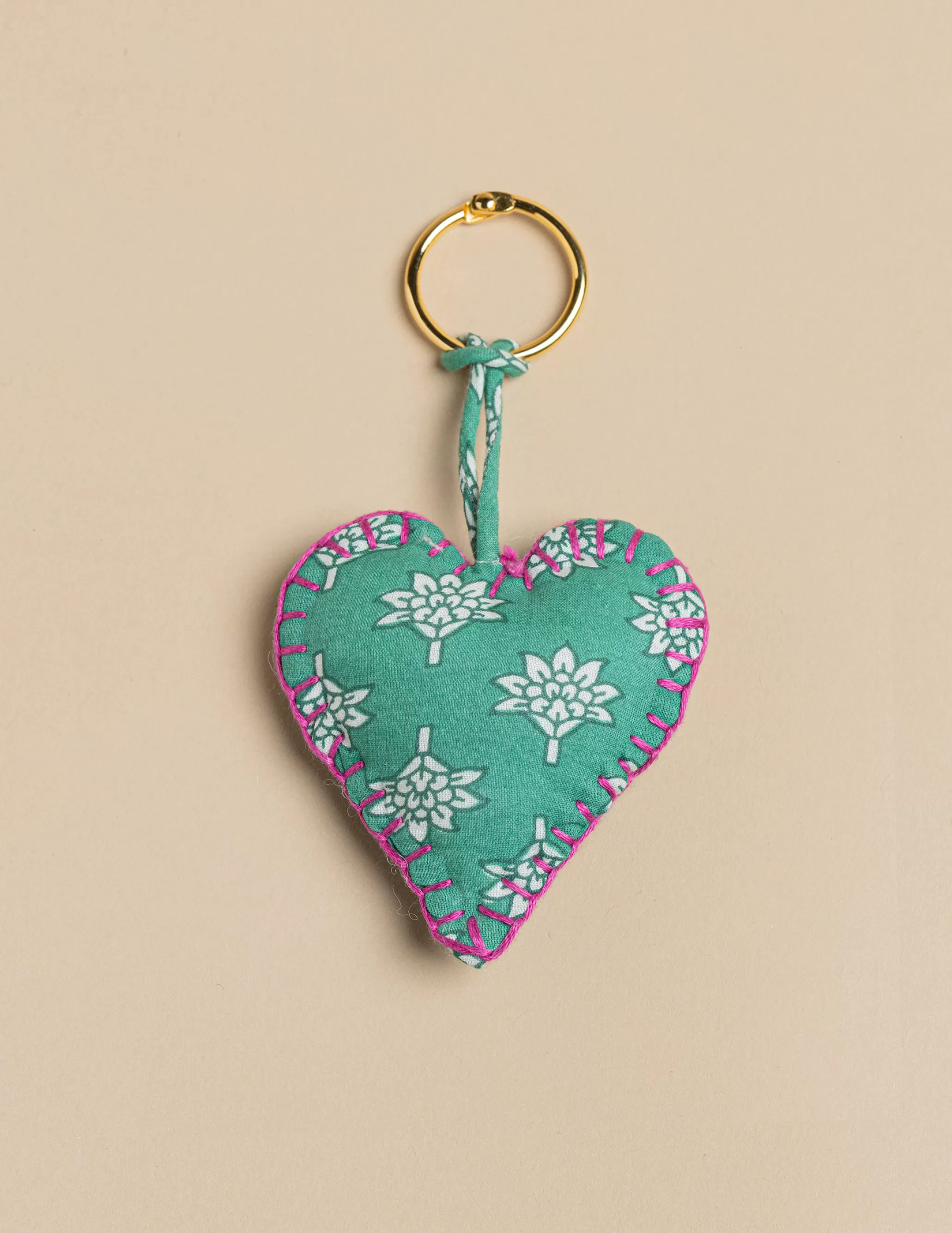 Nicoli GREEN HEART KEYCHAIN< Keychain | Keychain