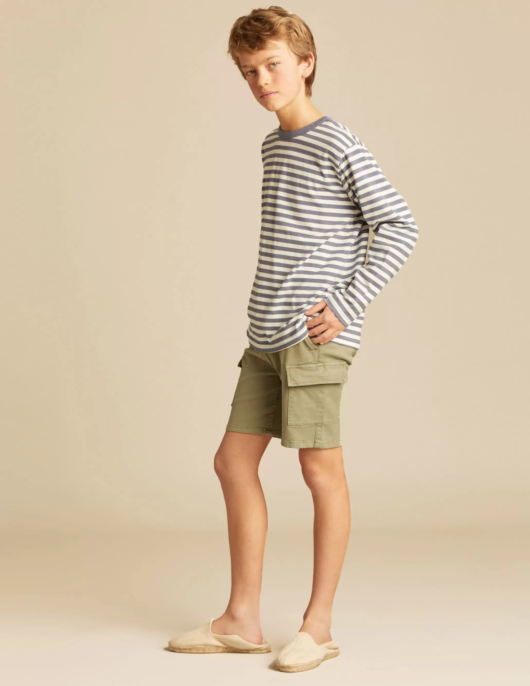 Nicoli KHAKI CARGO SHORTS< Trousers