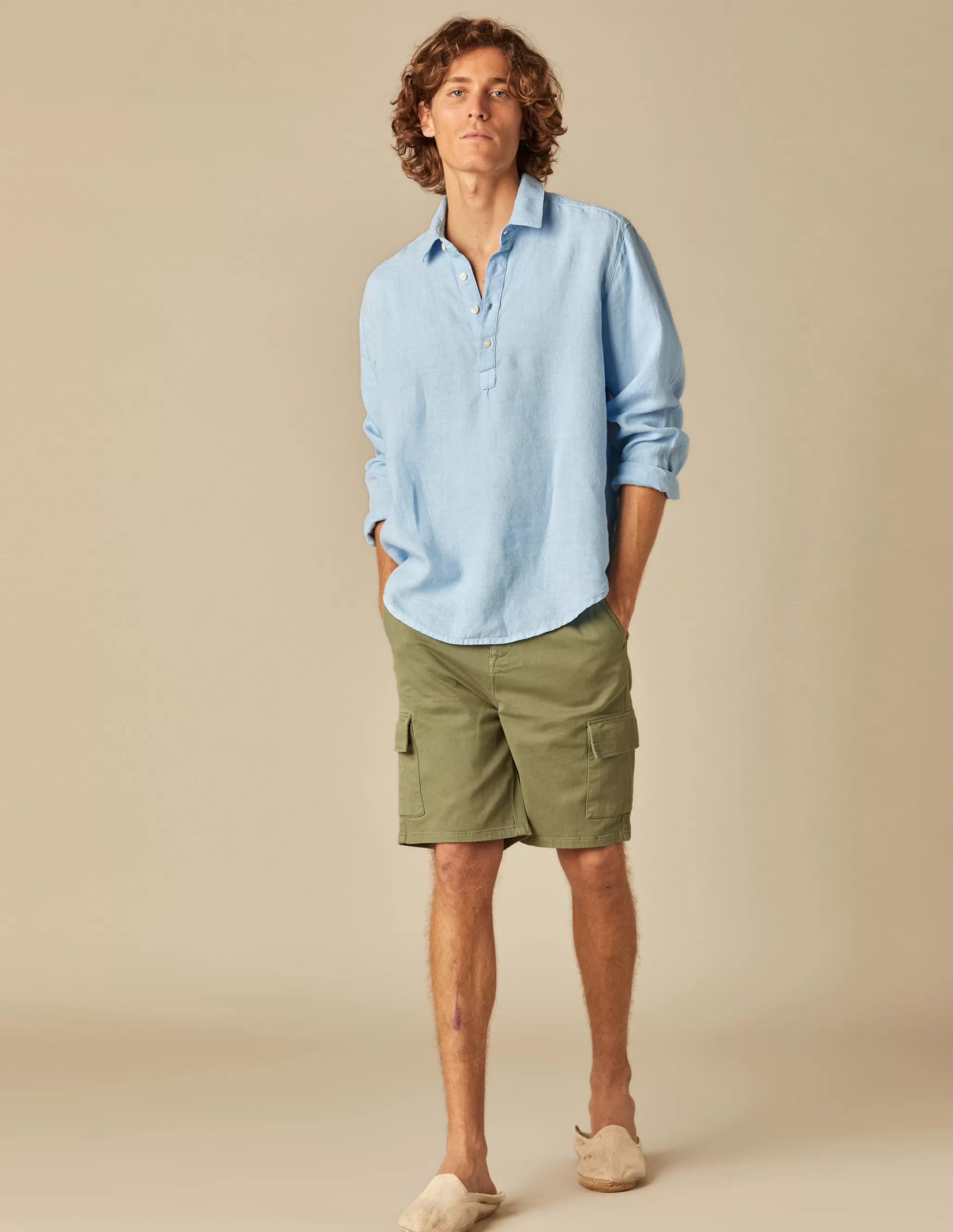 Nicoli KHAKI CARGO SHORTS< Trousers