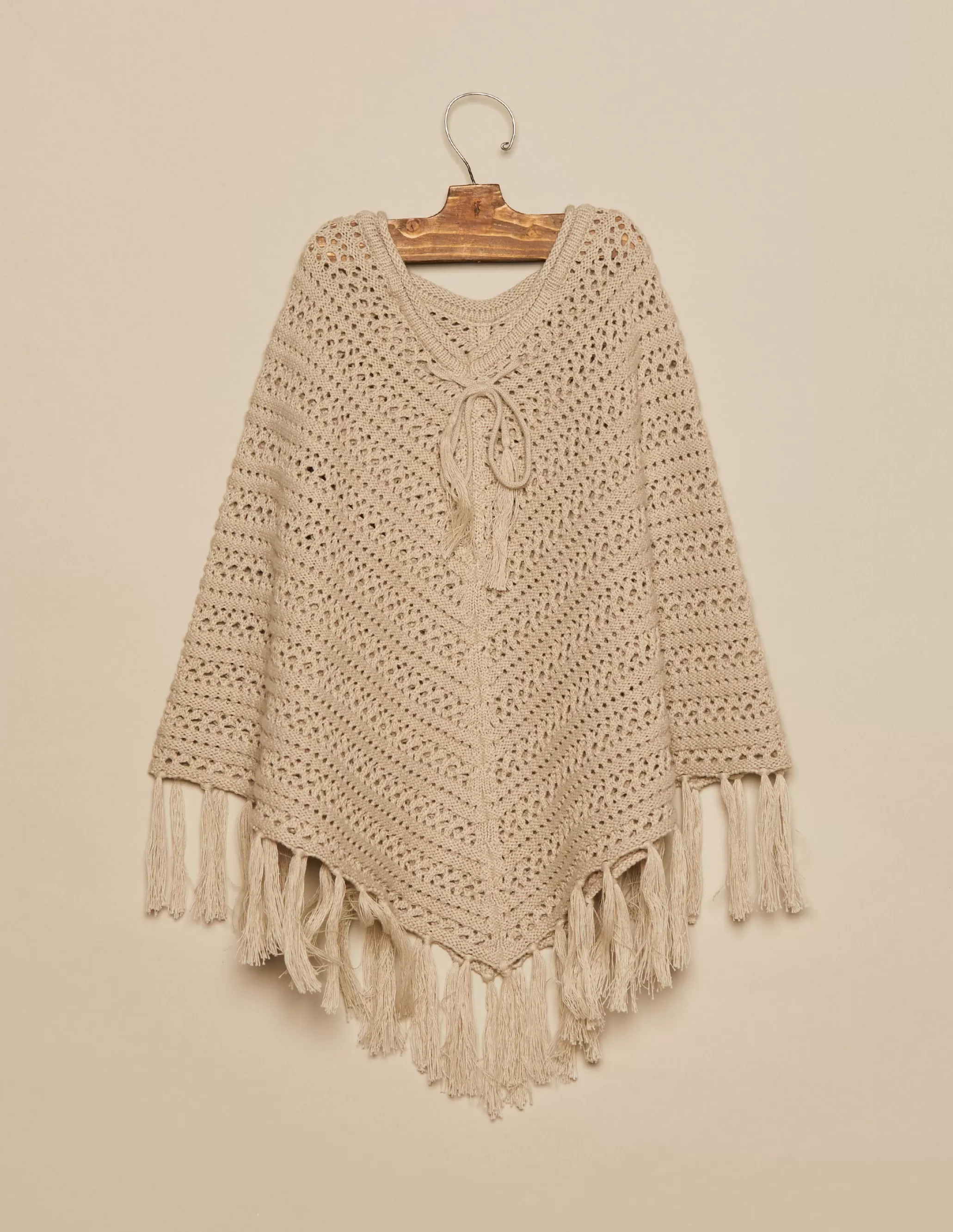 Nicoli KNIT PONCHO< Knitwear | Outerwear