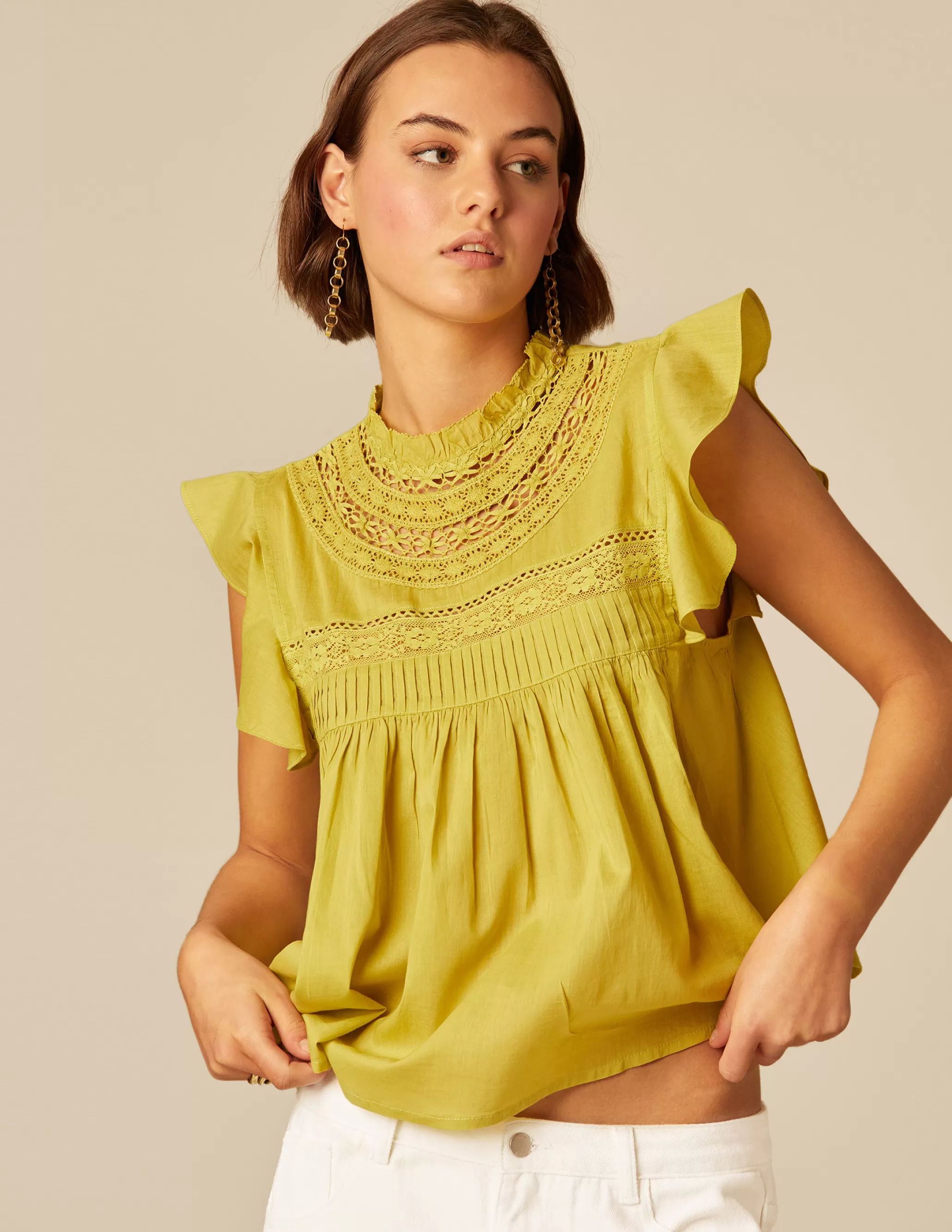 Nicoli LIME LACE SHIRT< Shirts & Blouses