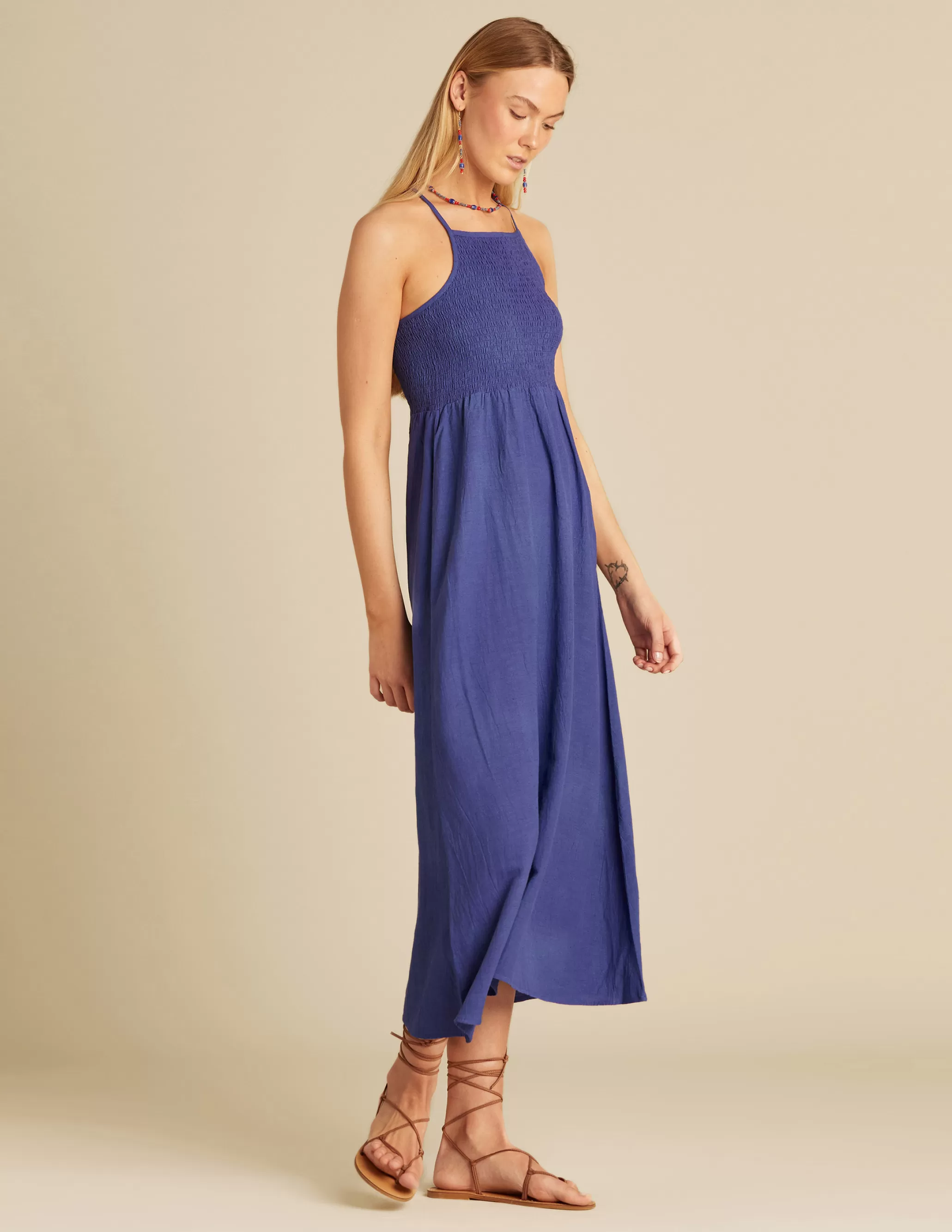 Nicoli LONG BLUE RUFFLE DRESS< Dresses