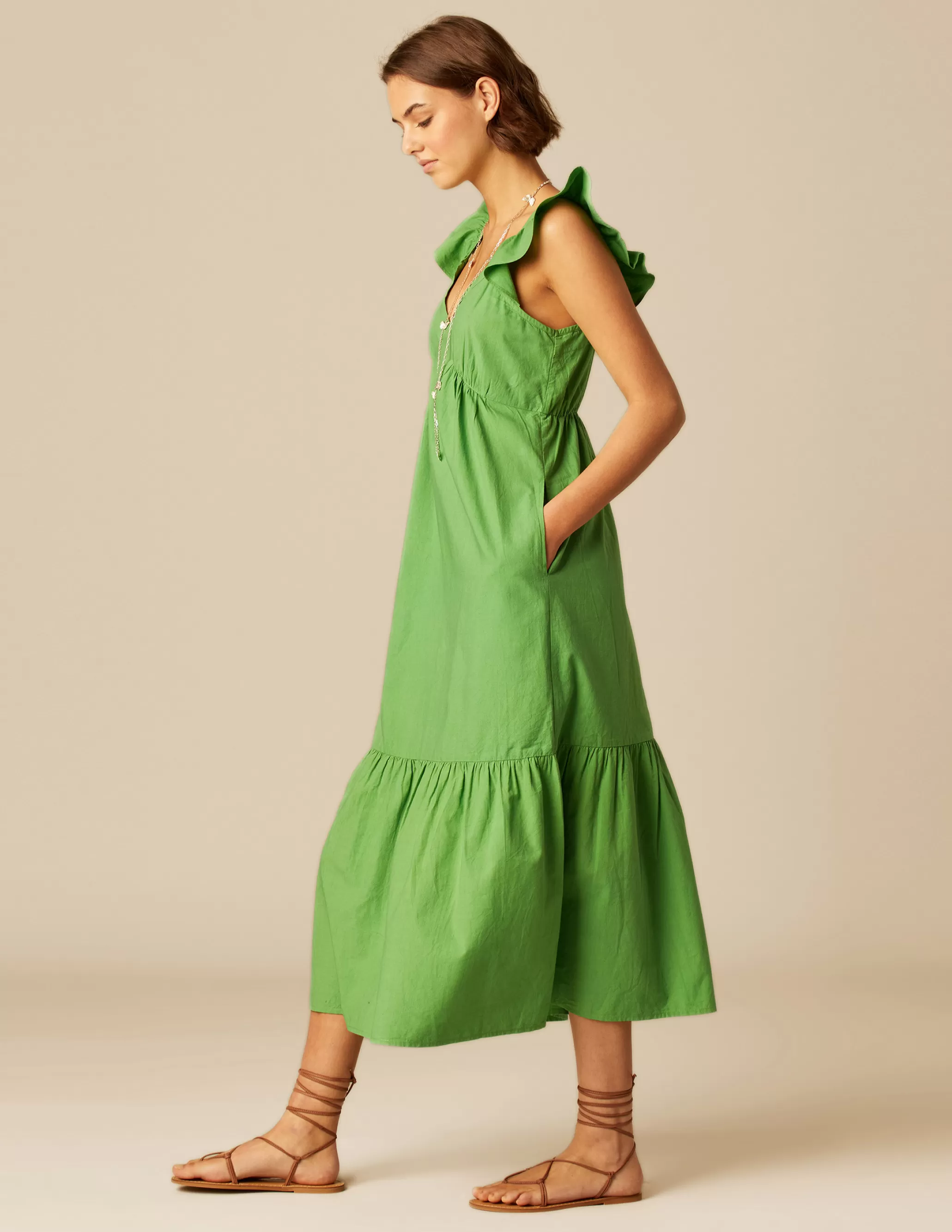 Nicoli LONG GREEN DRESS< Dresses