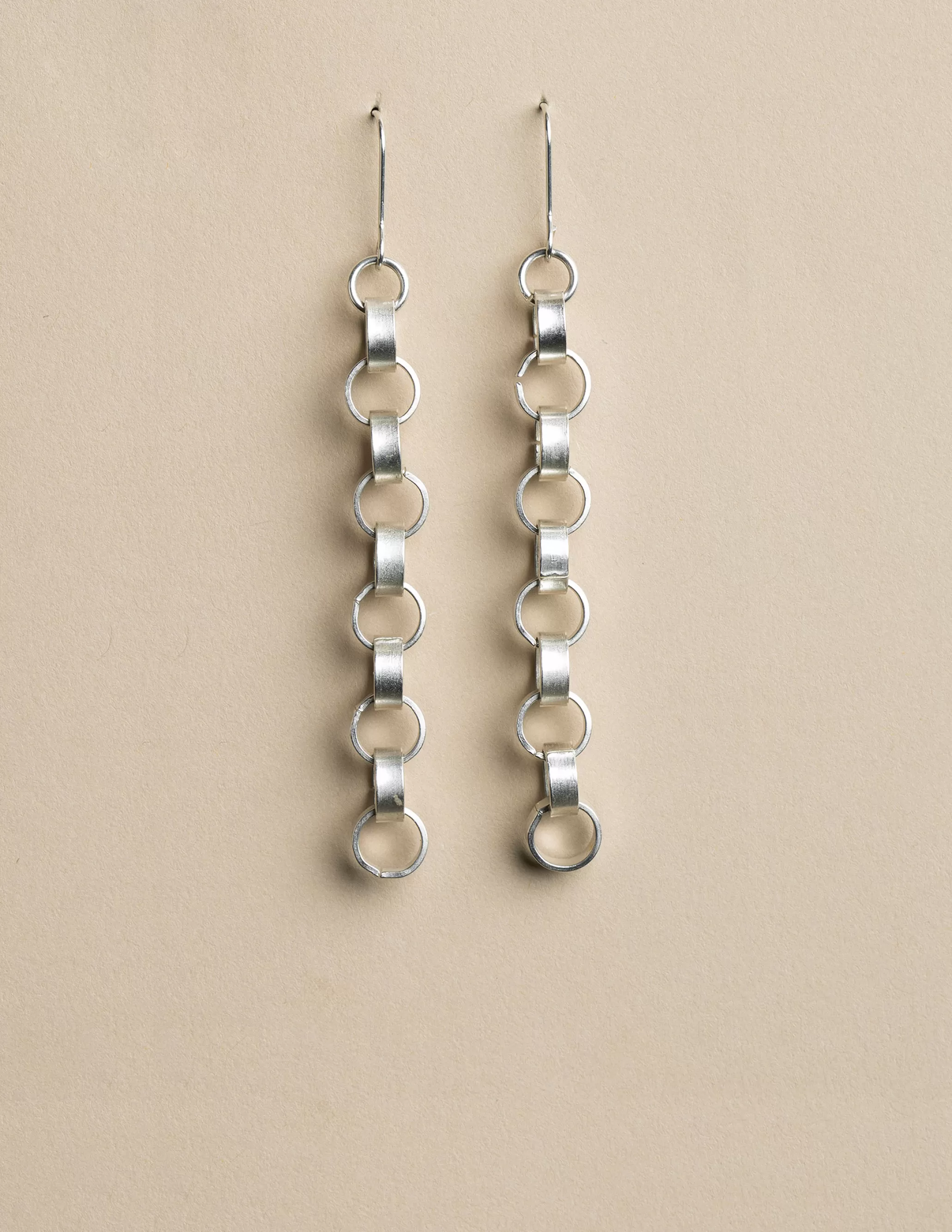 Nicoli ROUND SILVER CHAIN EARRINGS< Earrings