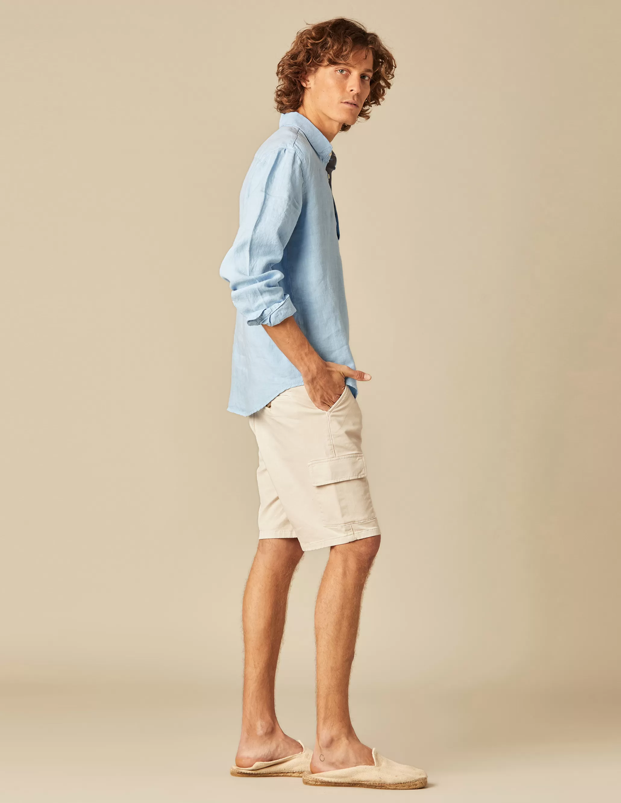 Nicoli SAND CARGO SHORTS< Trousers