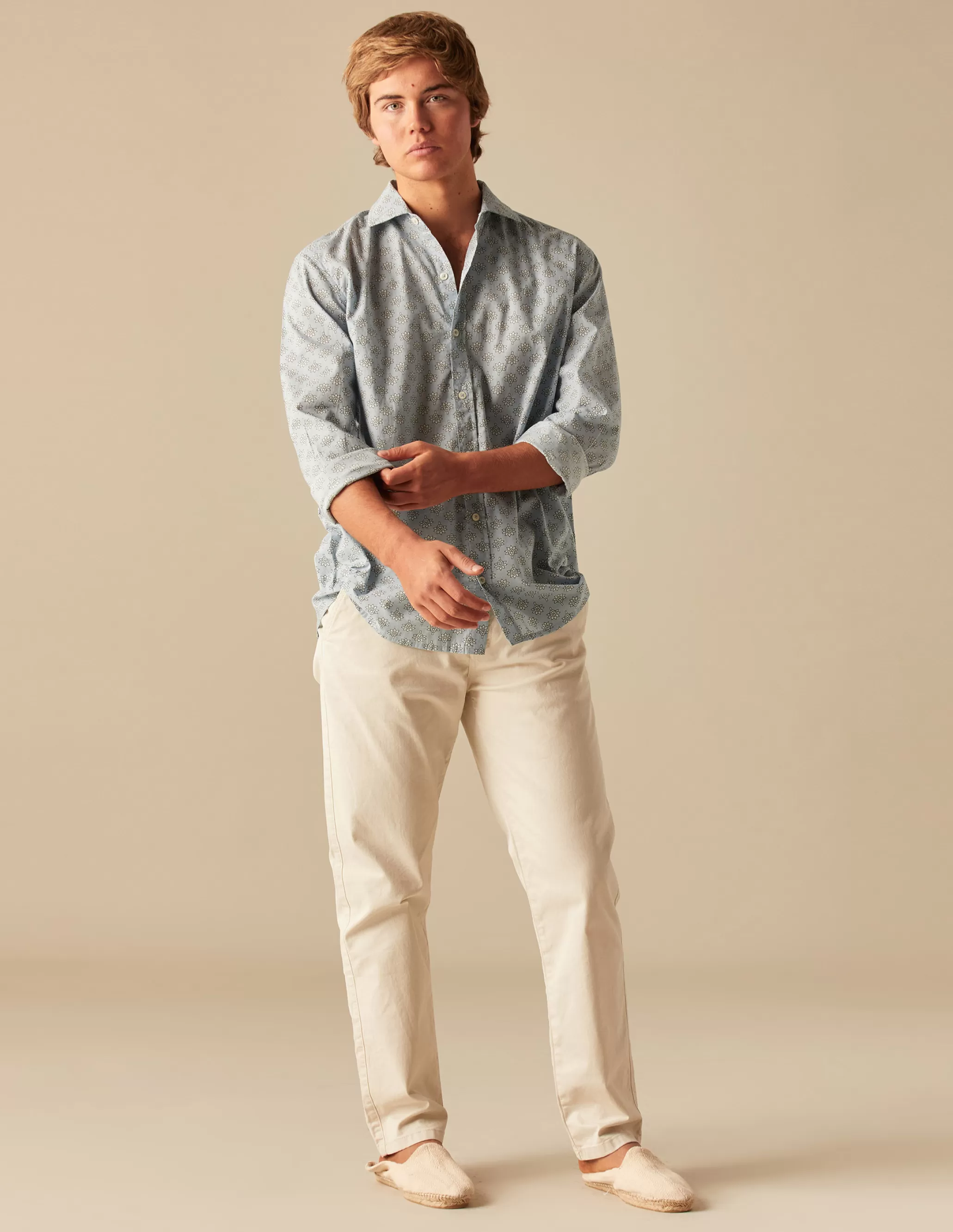 Nicoli SAND CHINOS< Trousers