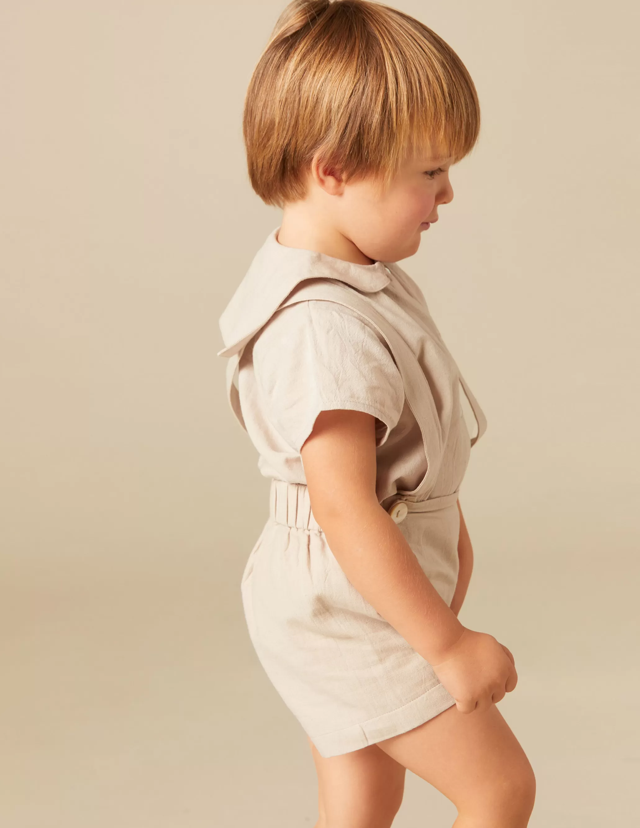 Nicoli SAND SHORTS<BOY Trousers