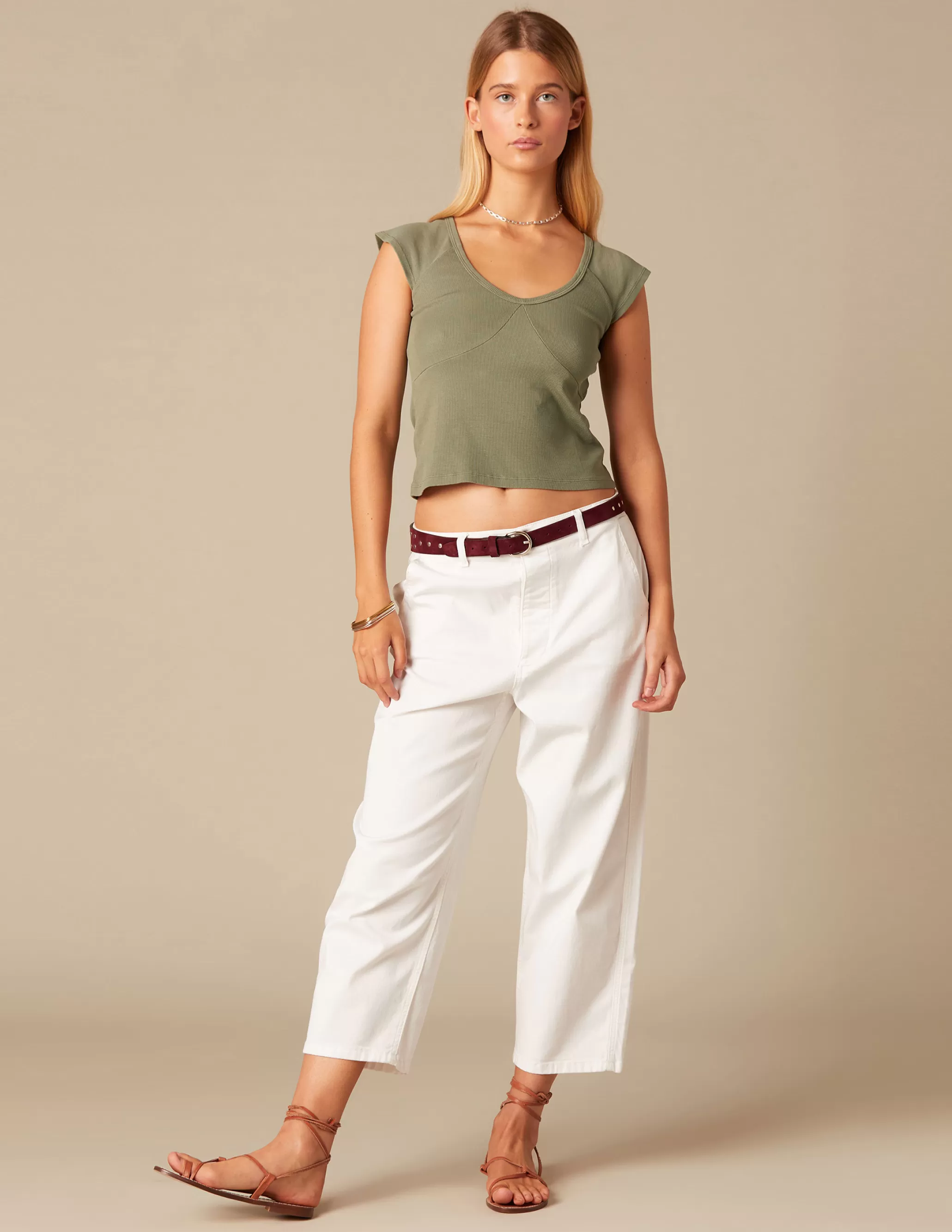 Nicoli WHITE BUTTONED TROUSERS< Trousers