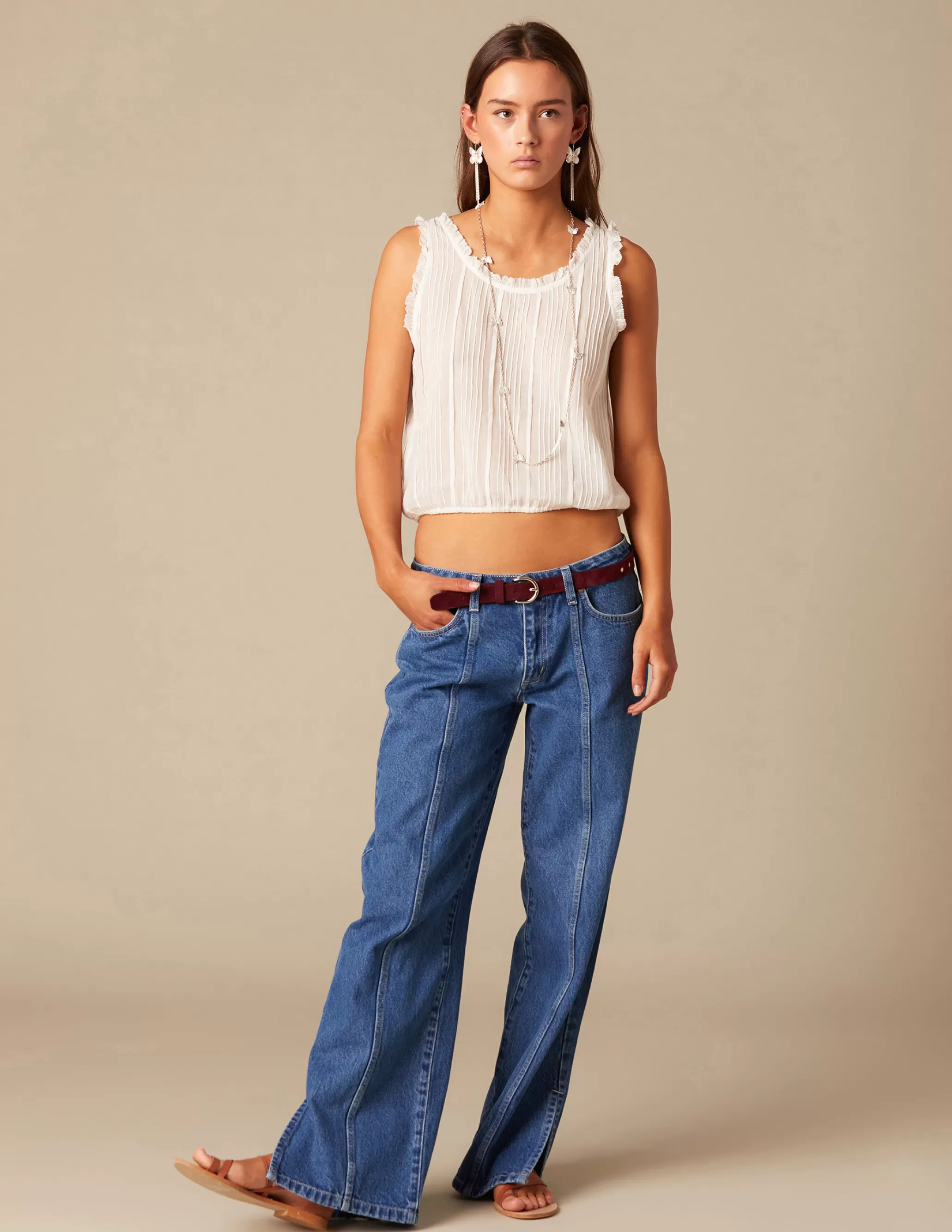 Nicoli WHITE PIN-TUCK TOP< Tops