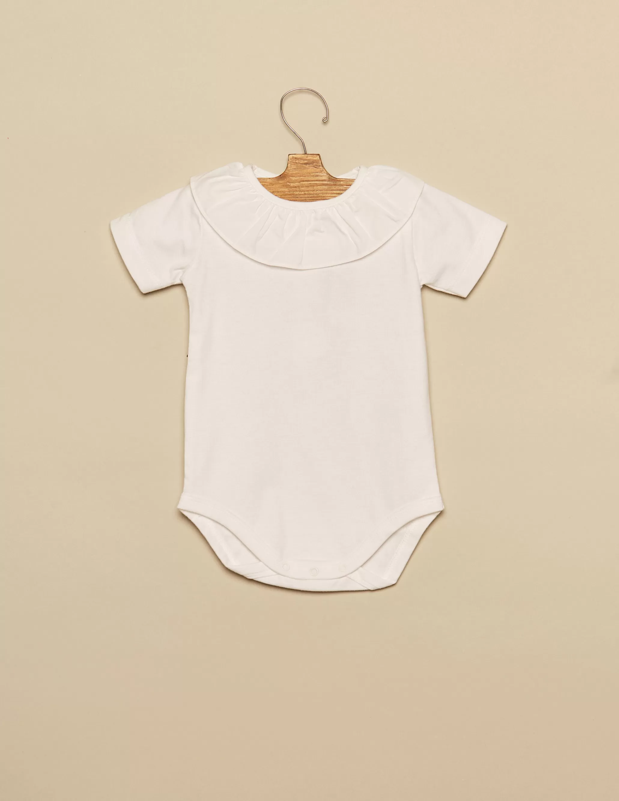 Nicoli White Ruffle Neck Bodysuit< Bodies